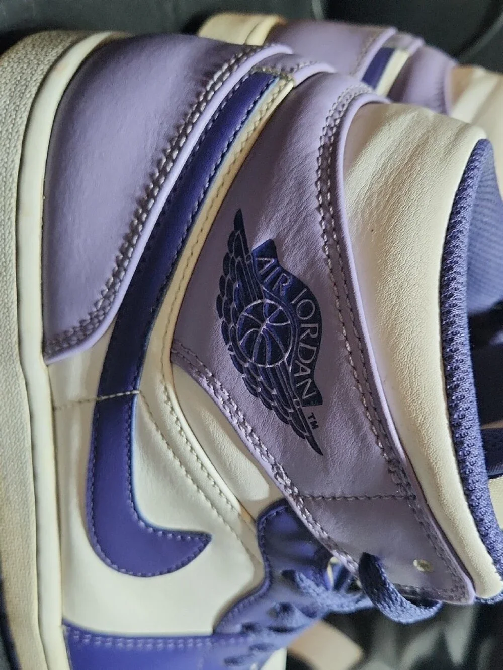 BRAND NEW SIZE 10 NIke Air Jordan 1 Mid Shoes Blueberry Sky Purple White